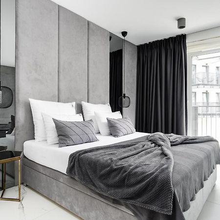 El Apartments - Aries Poznań Exteriör bild