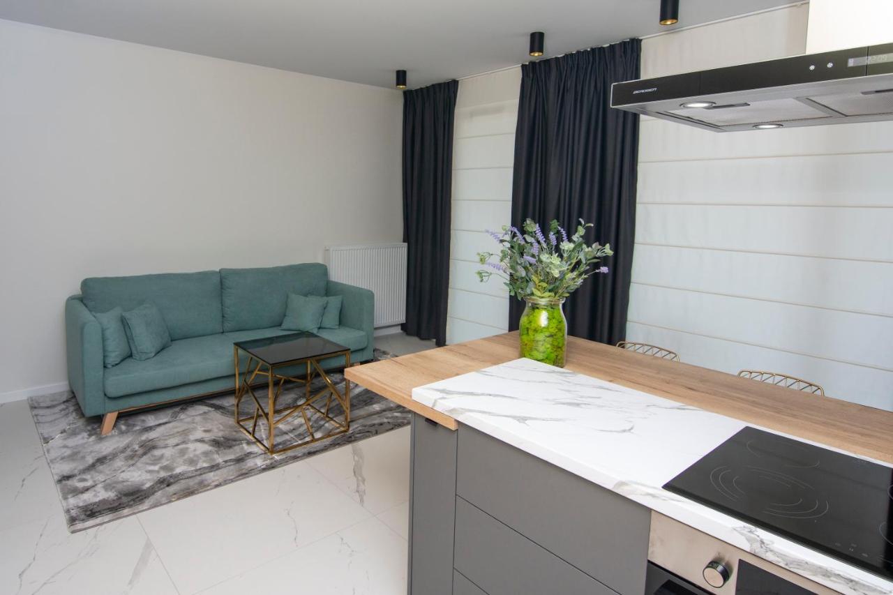 El Apartments - Aries Poznań Exteriör bild