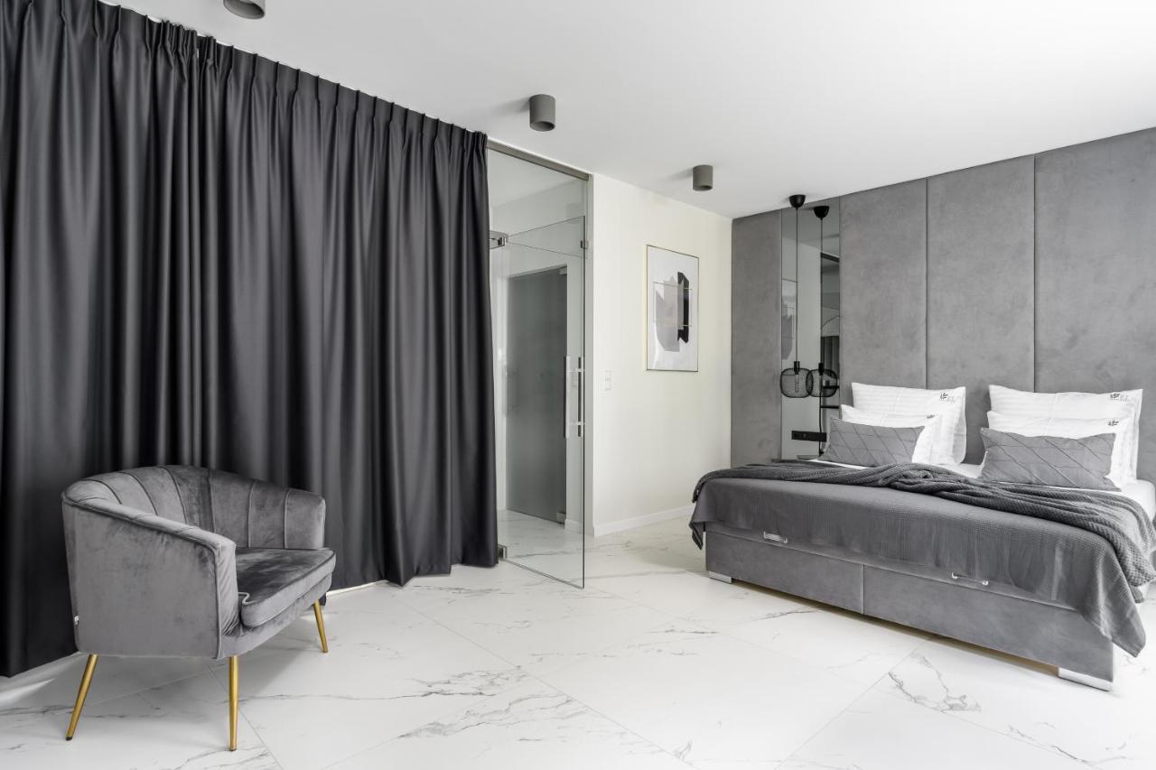 El Apartments - Aries Poznań Exteriör bild
